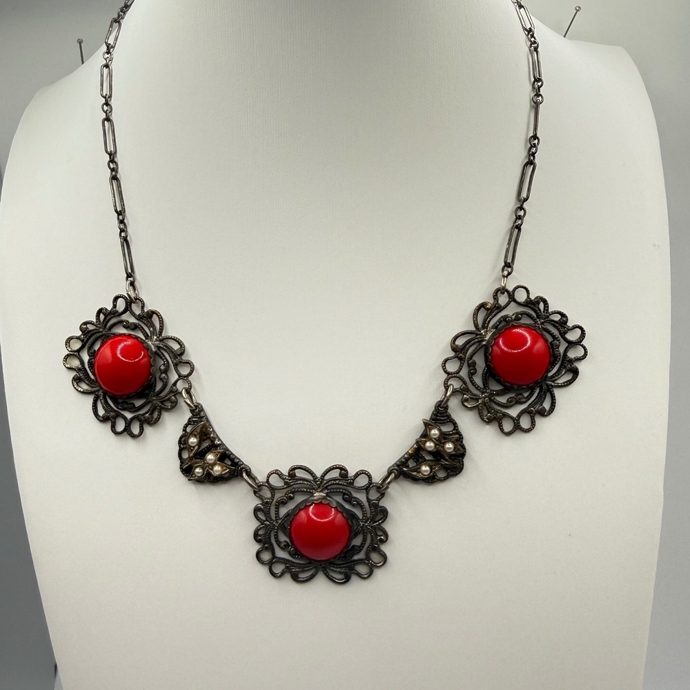 Vintage Red Cabochon Filigree Bib Necklace Silver Tone Faux Pearl Accents 16"